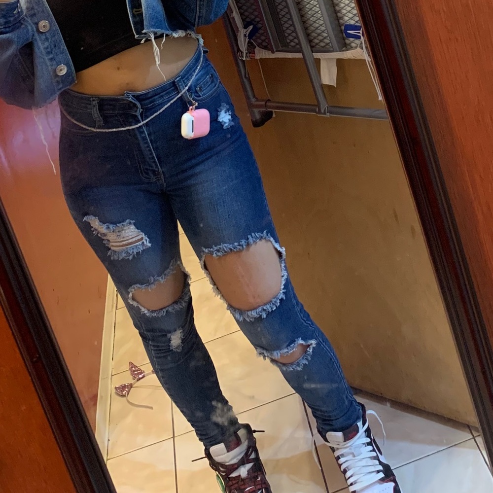 Fashionnova “needing something jeans” - Picture 1 of 1